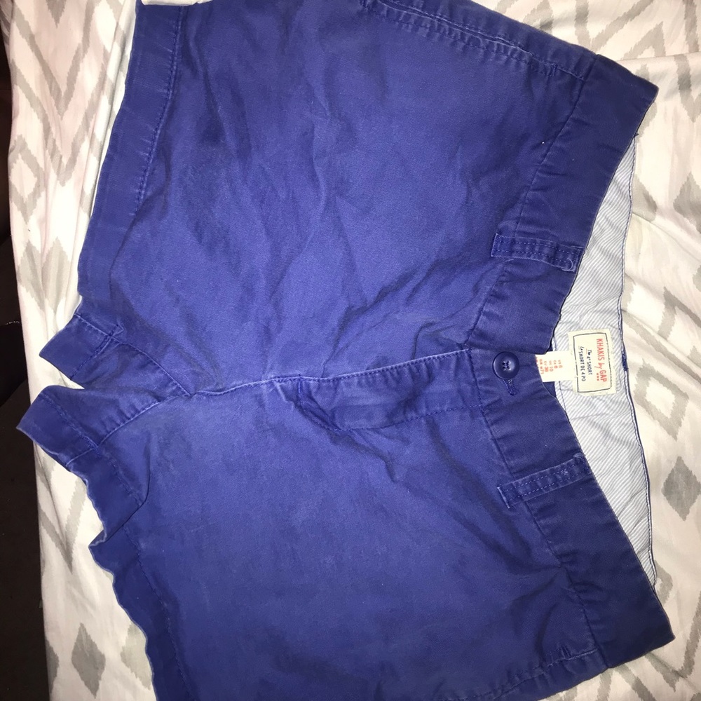 Shorts - Picture 2 of 4